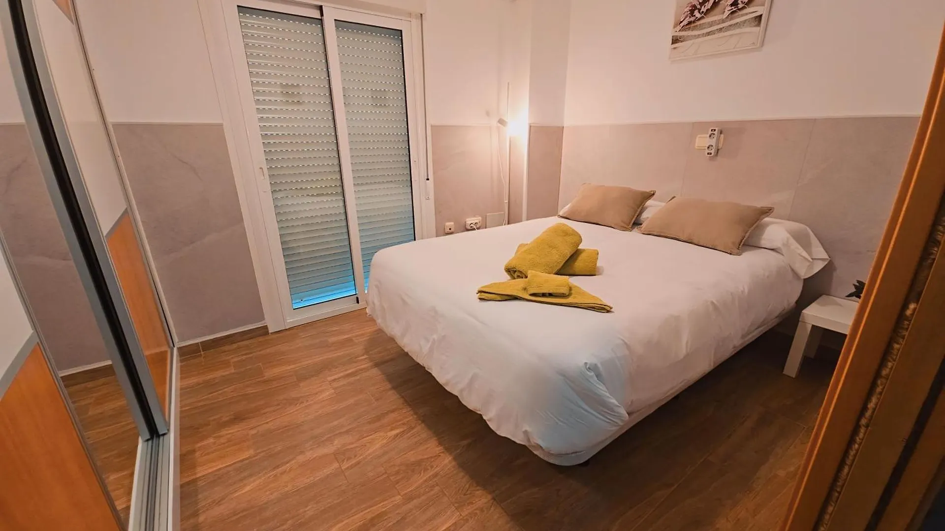 Apartamento Paseo Maritimo De Playamar توريمولينوس